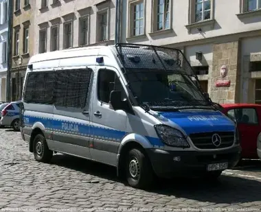 136 km/h przy ograniczeniu do 50. Kierowca stracił prawo jazdy w Wygankach